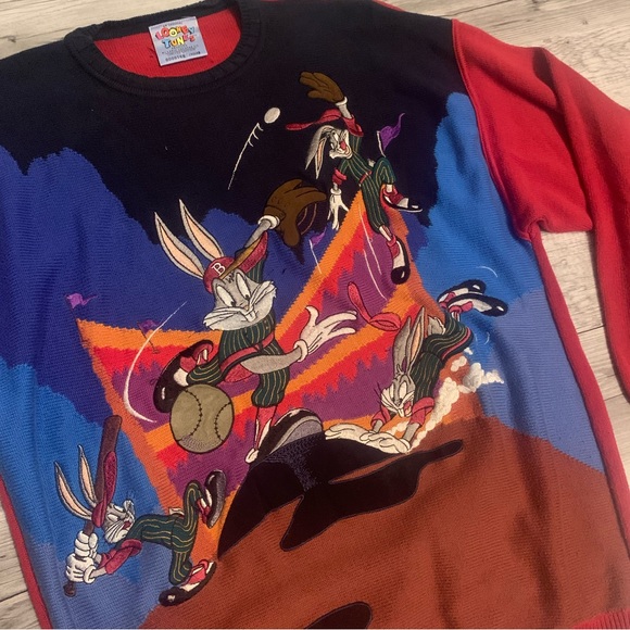 Vintage Limited Edition Looney Tunes Sweater - Picture 2 of 3